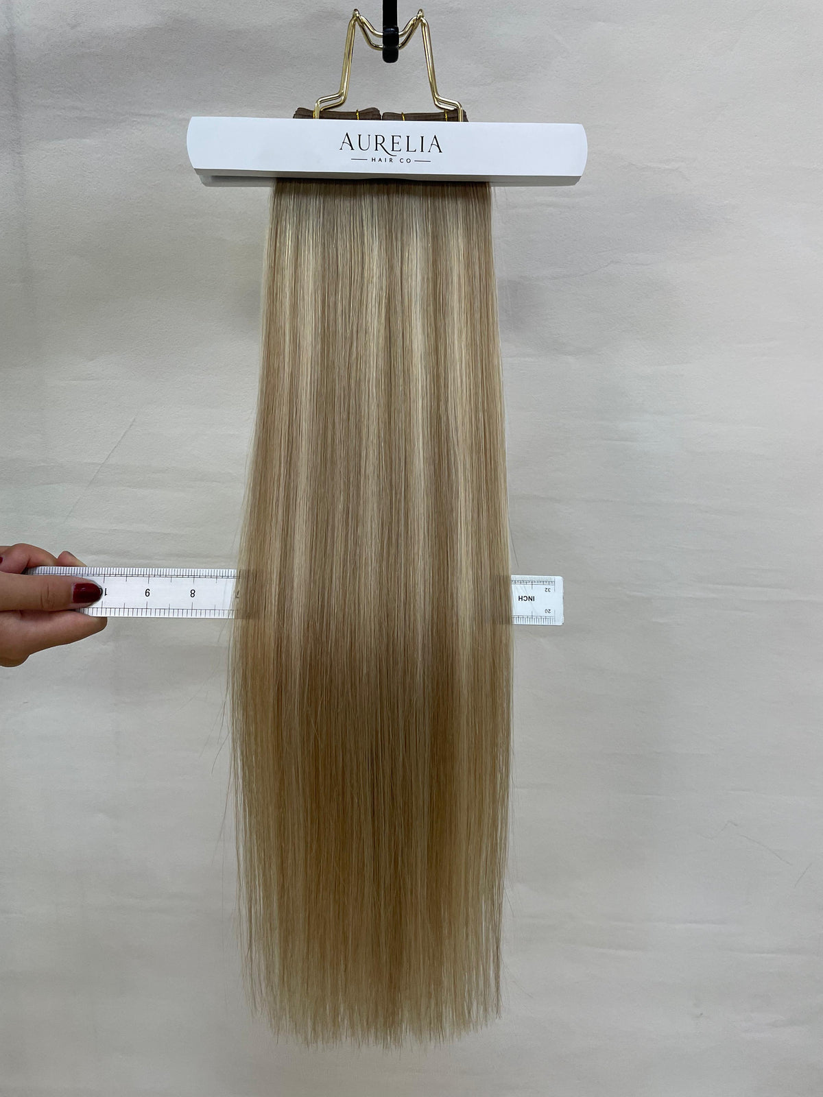Luxury Genius Seamless Weft Extensions I Shade Ashen Halo 50g pack