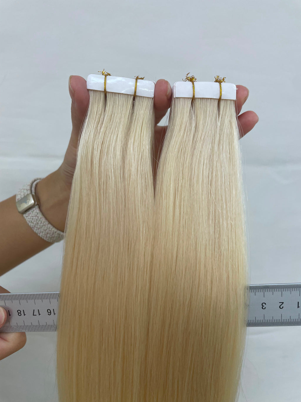 Signature Colour Champagne Cream - Tape Extensions 100g